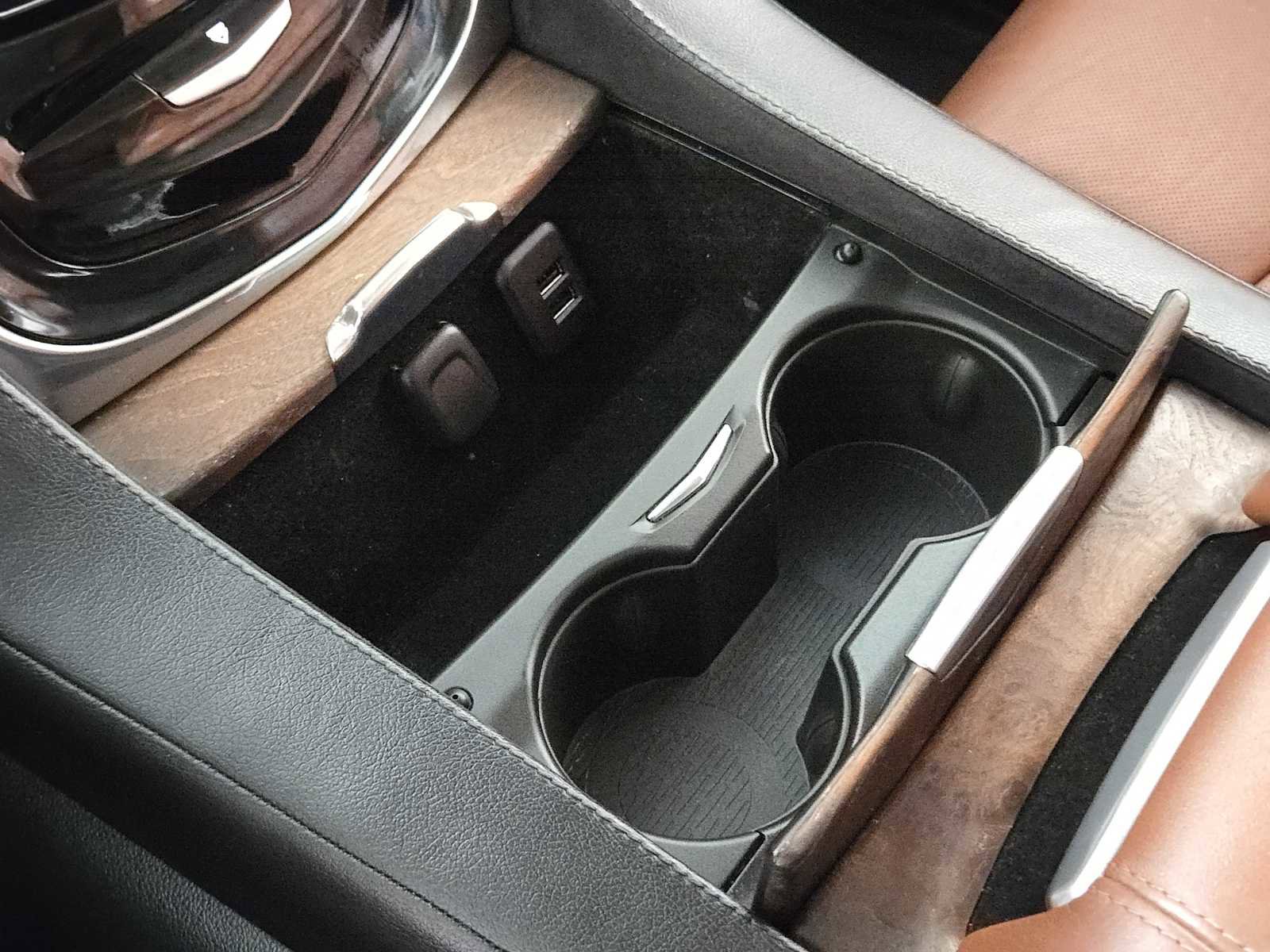 Used 2015 Cadillac Escalade ESV Luxury image 18