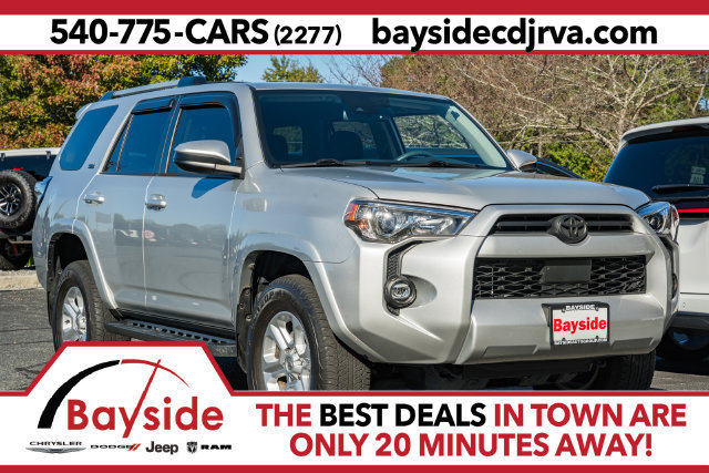 Used 2022 Toyota 4Runner SR5 AWD/4WD image 1