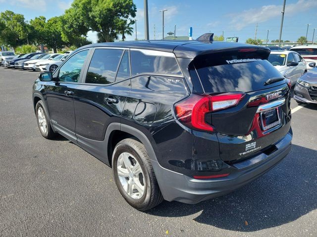 Used 2024 GMC Terrain SLE FWD image 32