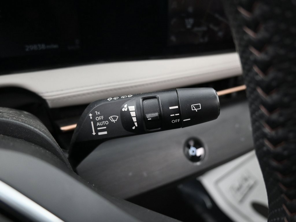 Used 2023 Nissan Ariya EMPOWER+ image 19