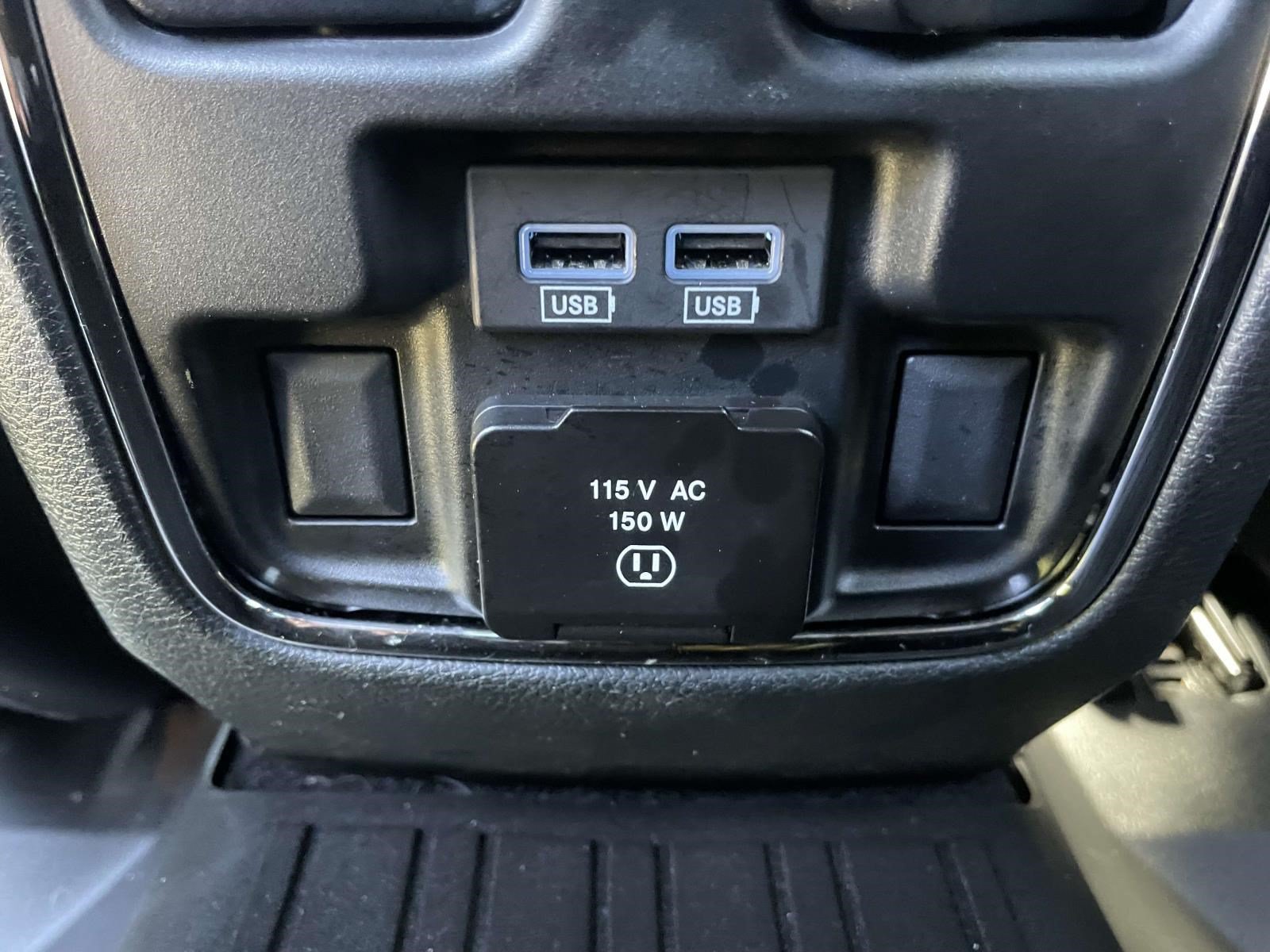 Used 2020 Jeep Grand Cherokee Limited RWD image 11