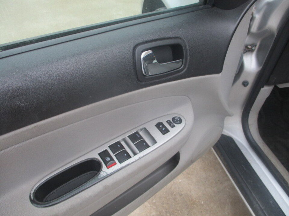 Used 2010 Chevrolet Cobalt LT image 23