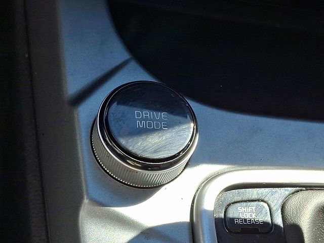 Certified 2025 Kia Seltos LX AWD/4WD image 23