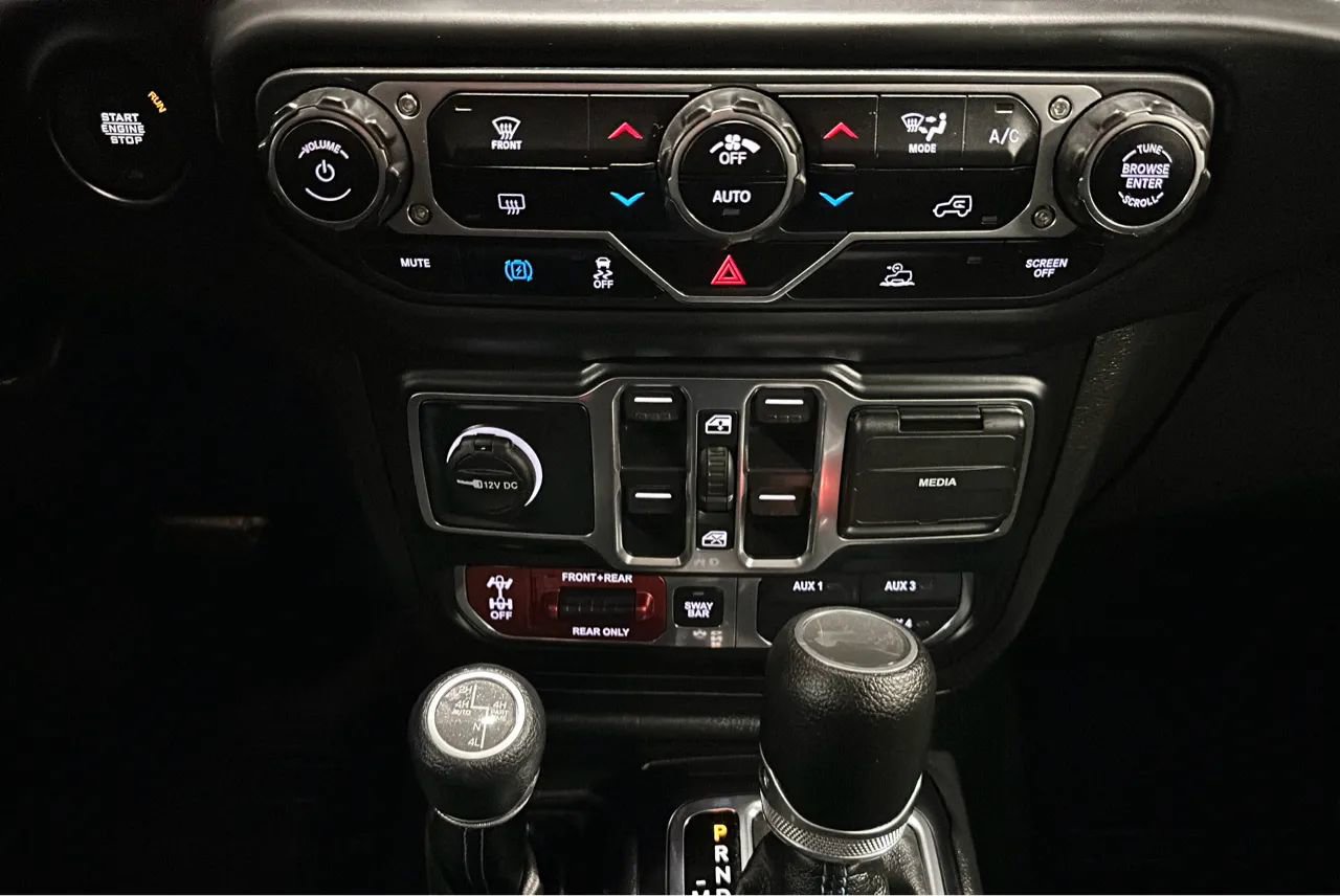 Used 2022 Jeep Wrangler Unlimited Rubicon 4xe image 57