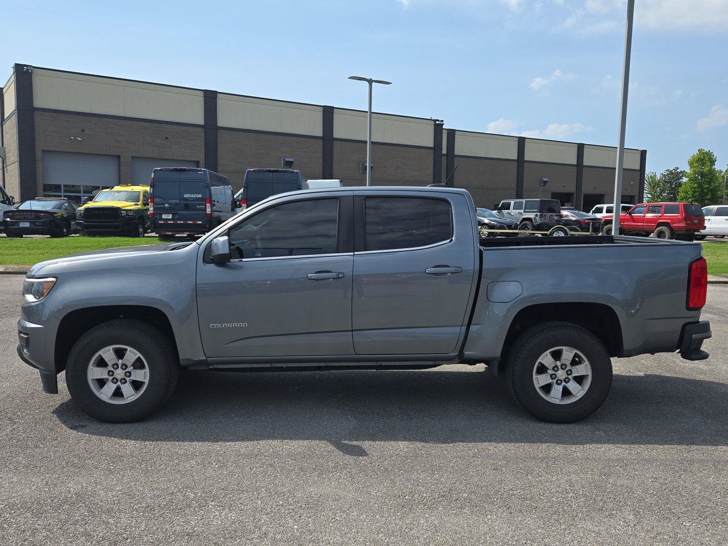Used 2020 Chevrolet Colorado W/T w/ WT Convenience Package RWD image 4