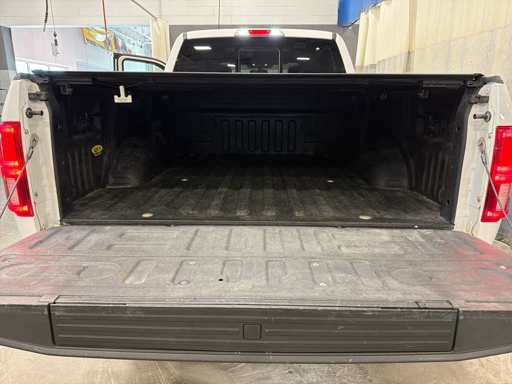Used 2019 Ford F150 Lariat w/ Equipment Group 502A Luxury AWD/4WD image 19