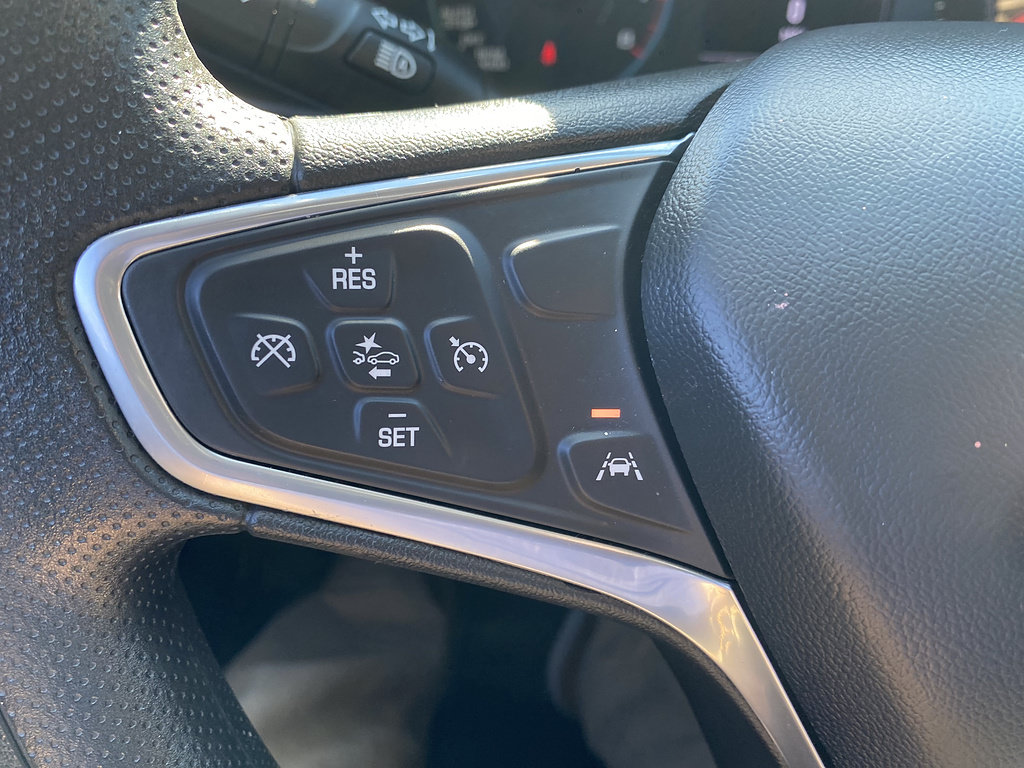 Used 2023 Chevrolet Malibu LT FWD image 20