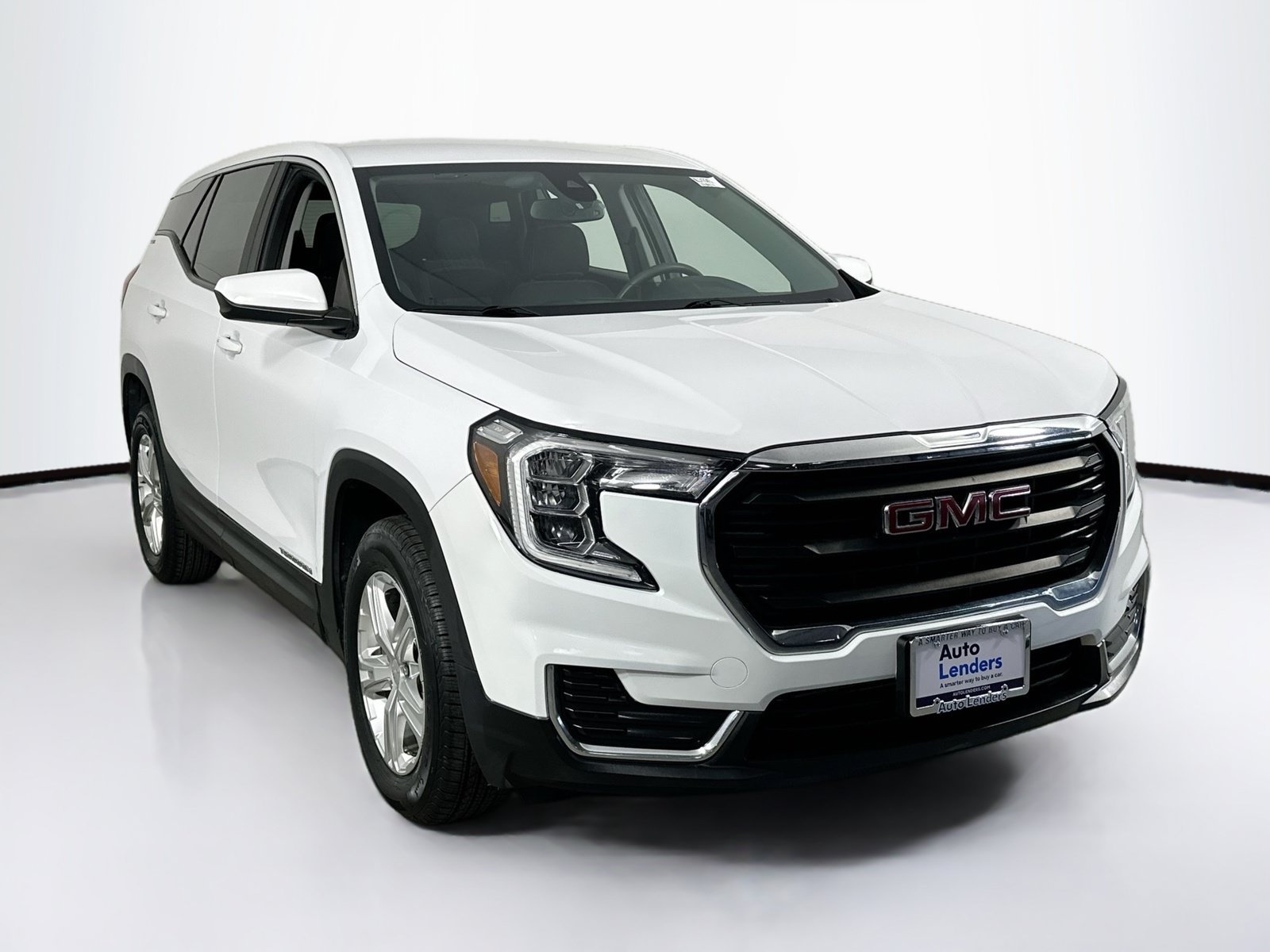 Used 2022 GMC Terrain SLE FWD image 3