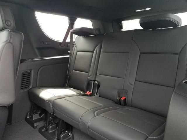 New 2026 GMC Yukon XL Denali w/ Denali Reserve Package image 17