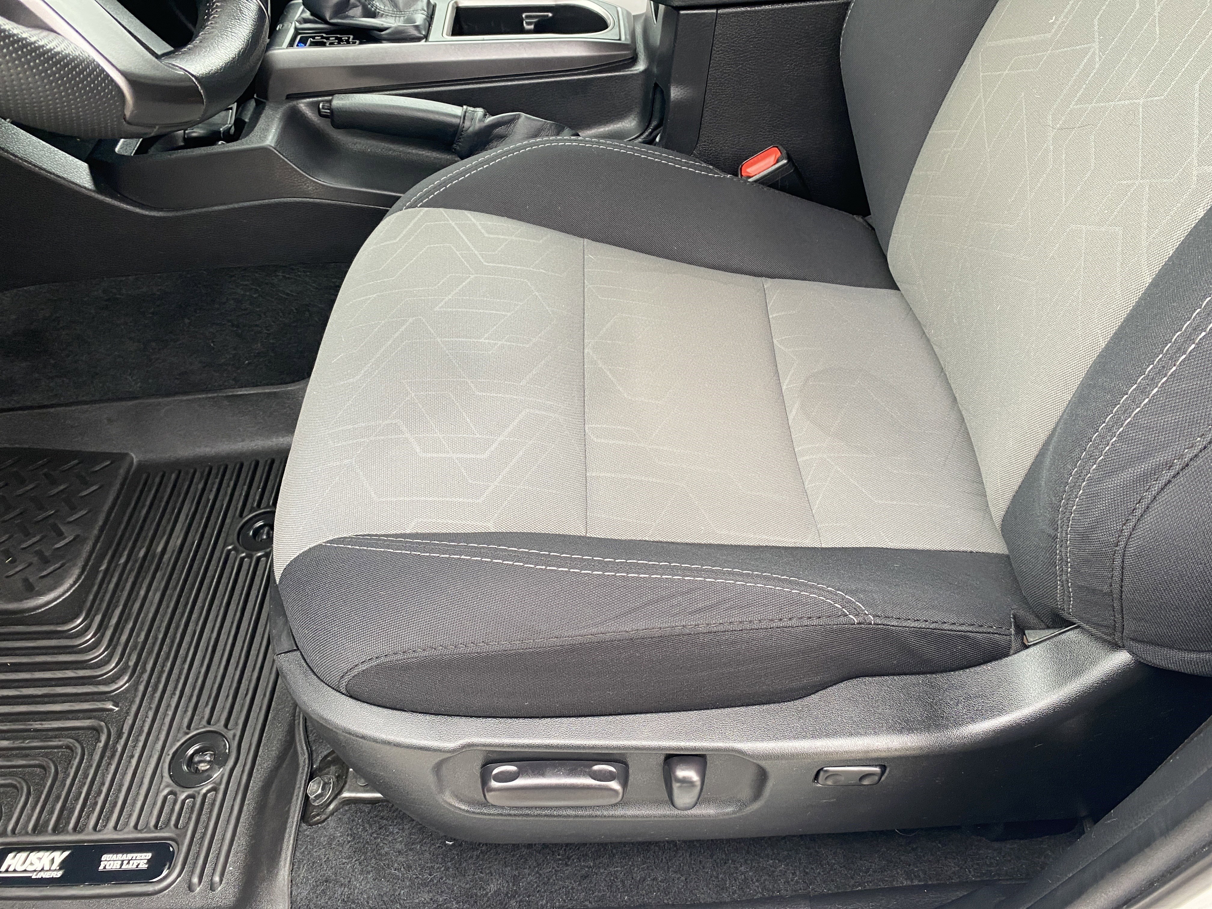 Used 2023 Toyota Tacoma TRD Off-Road image 14