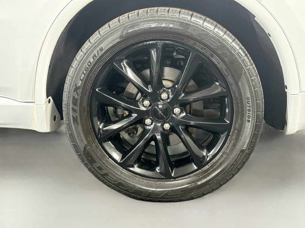 Used 2018 Dodge Durango R/T w/ Blacktop Package AWD/4WD image 36