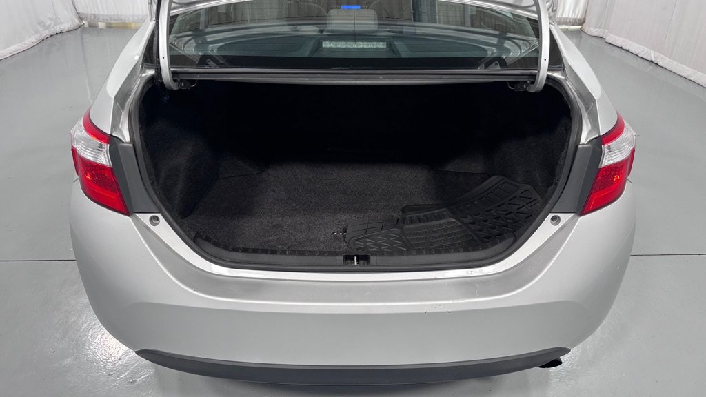 Used 2015 Toyota Corolla L FWD image 27