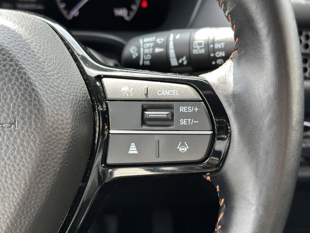 Certified 2025 Honda HR-V Sport image 18