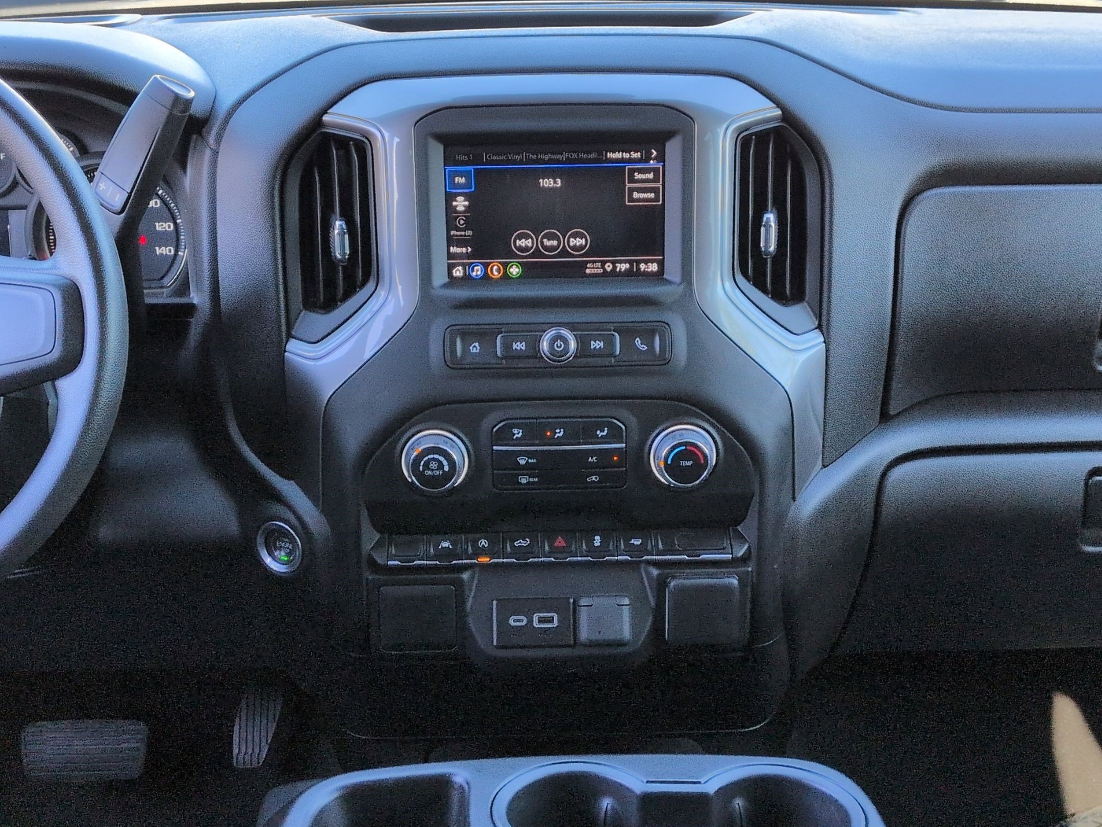 Used 2024 Chevrolet Silverado 1500 Custom image 28