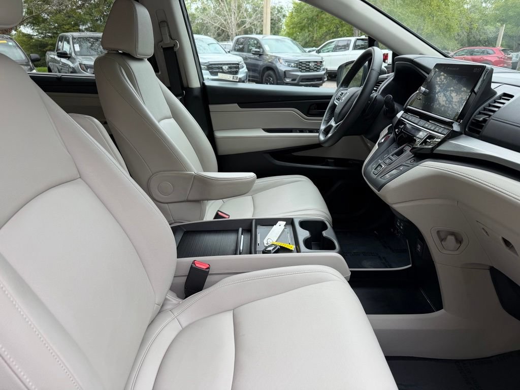 Used 2025 Honda Odyssey EX-L image 10