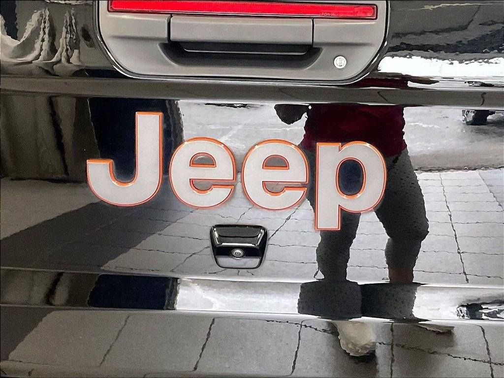 Used 2021 Jeep Gladiator Mojave AWD/4WD image 27