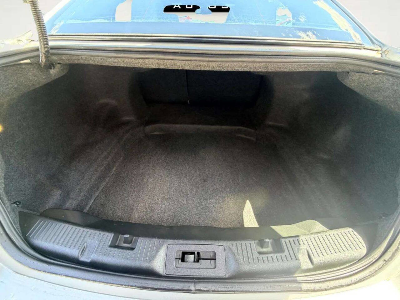 Used 2013 Ford Taurus SEL FWD image 7