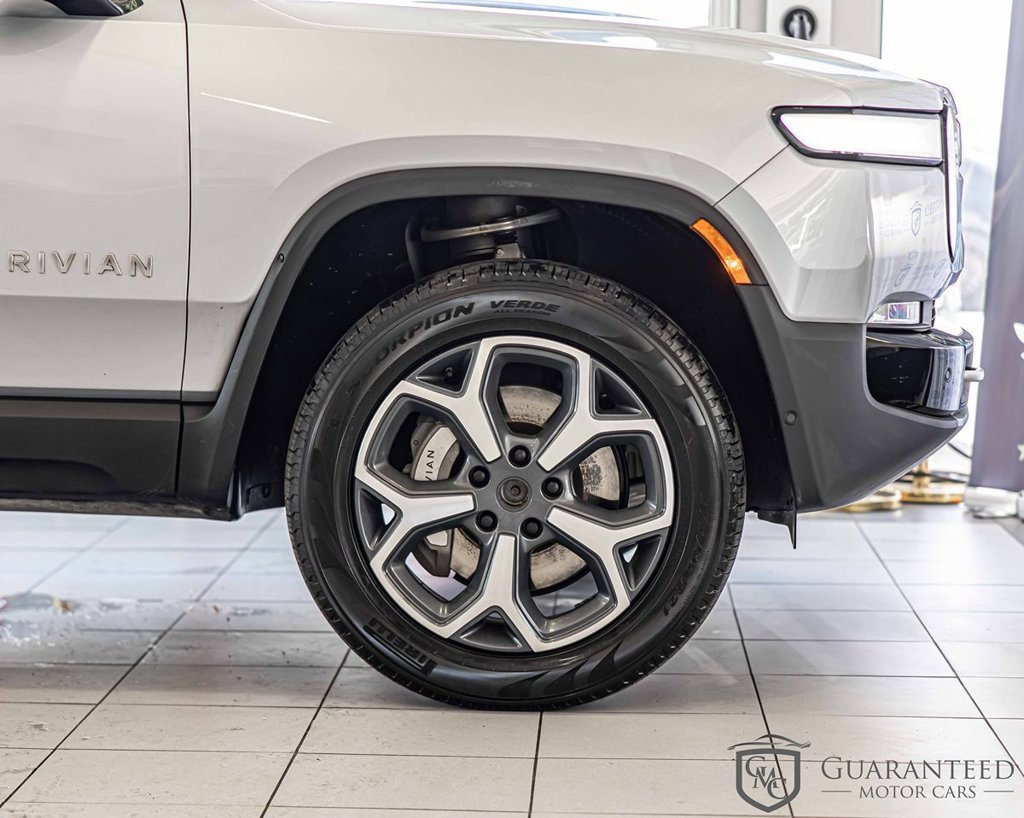 Used 2024 Rivian R1S Adventure Dual AWD/4WD image 12