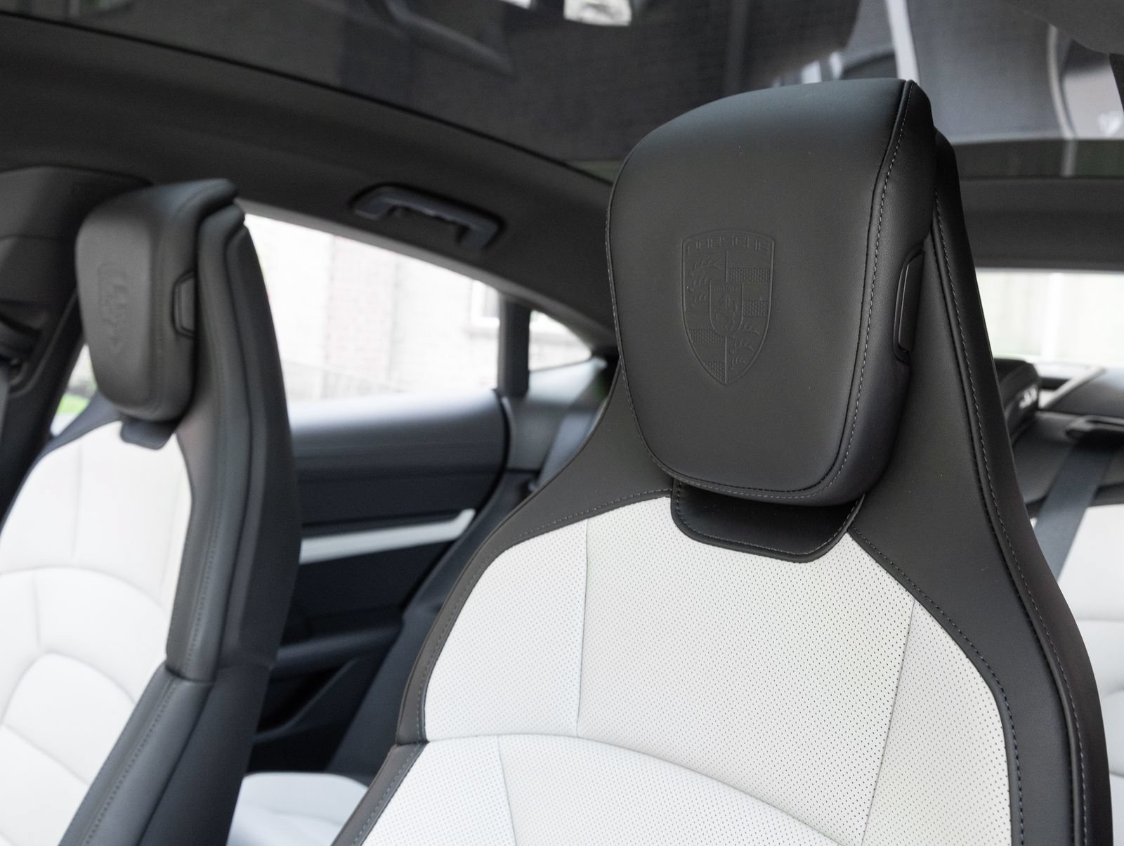 Certified 2026 Porsche Taycan AWD/4WD image 24