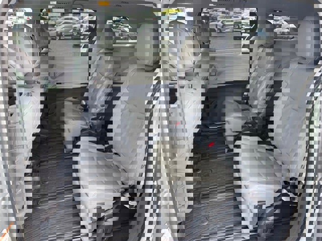 Certified 2024 Toyota Sienna Limited image 10