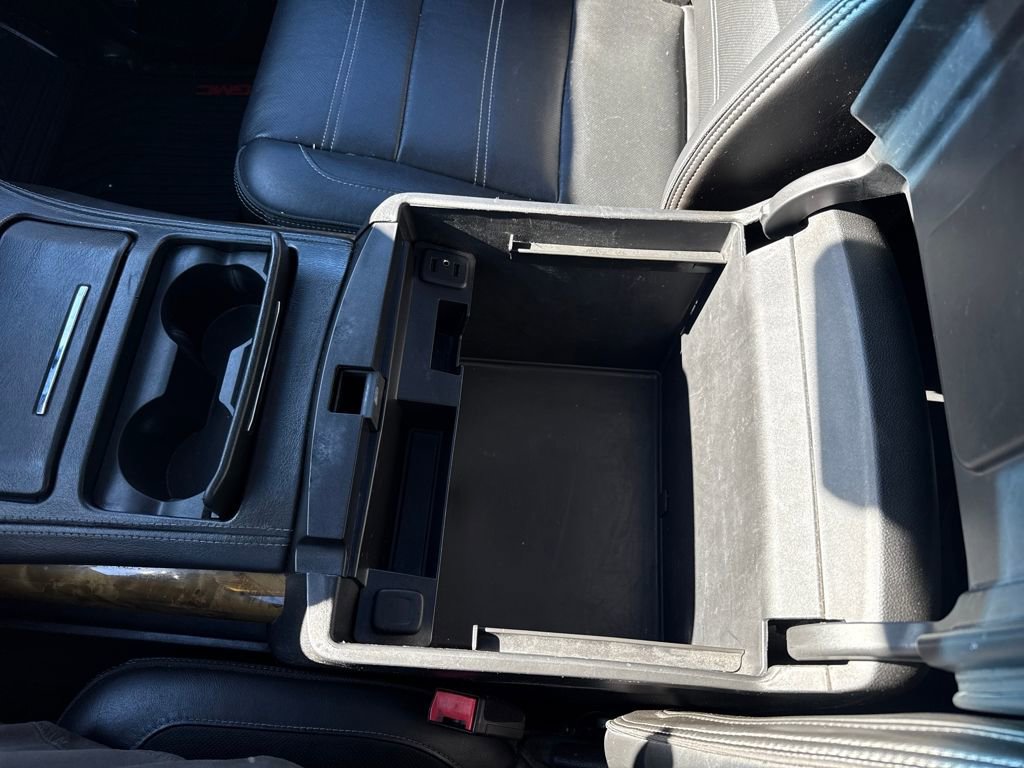 Used 2017 GMC Yukon Denali w/ Open Road Package image 32