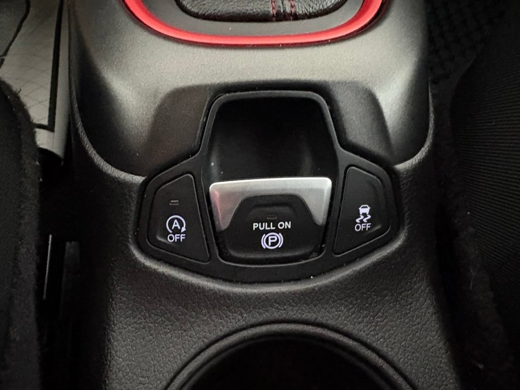 Used 2020 Jeep Compass Trailhawk AWD/4WD image 28