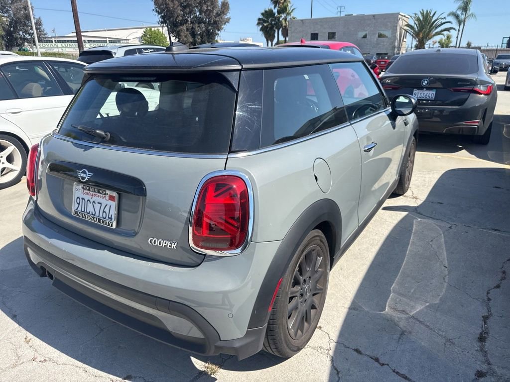 Used 2023 MINI Cooper 2-Door Hardtop FWD image 5