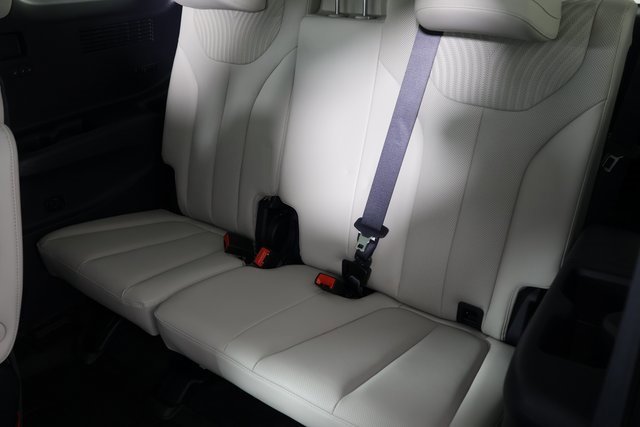 Used 2023 Hyundai Palisade Calligraphy image 22