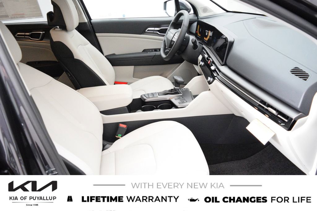 New 2026 Kia Sportage EX image 16