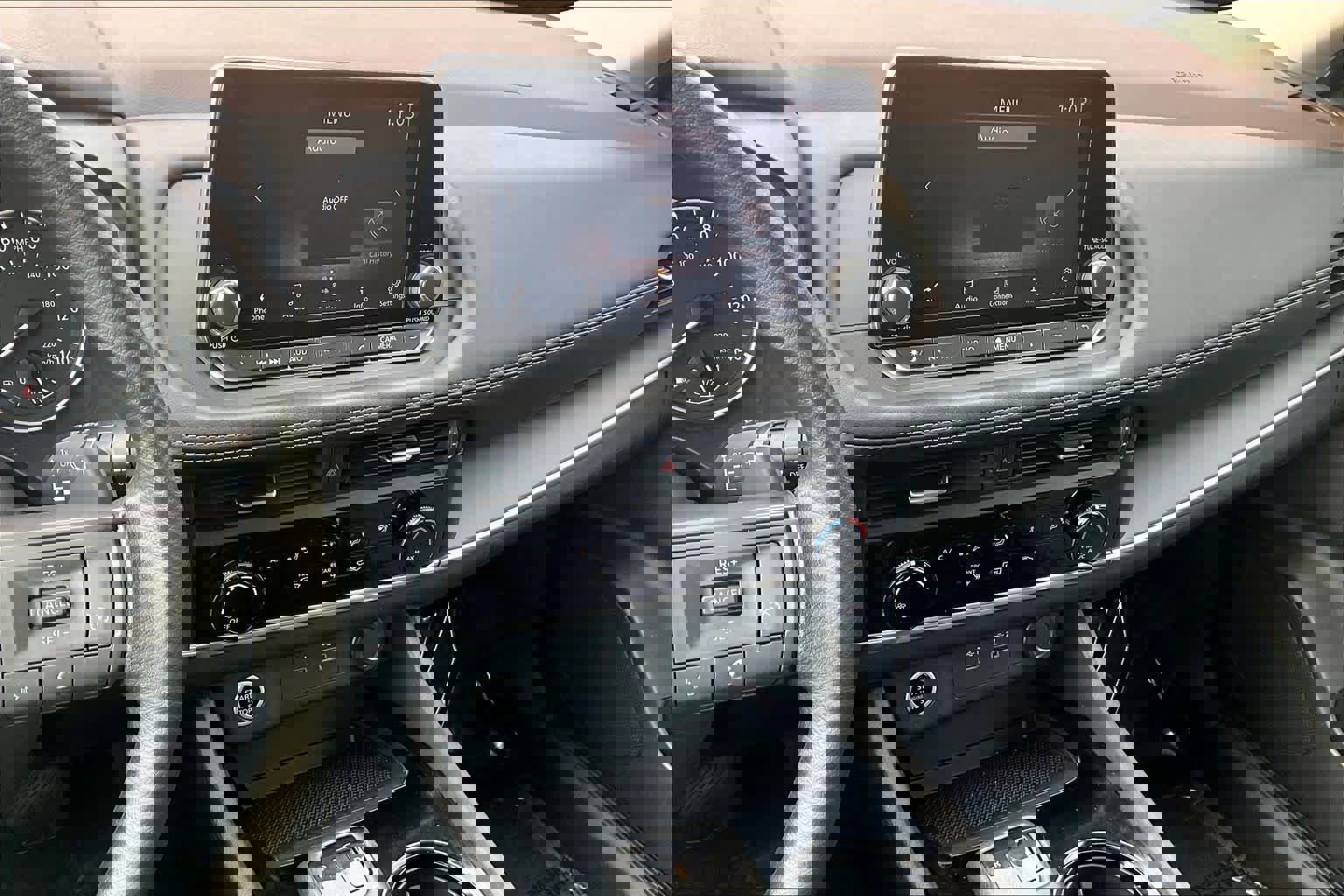 Used 2022 Nissan Rogue S image 7