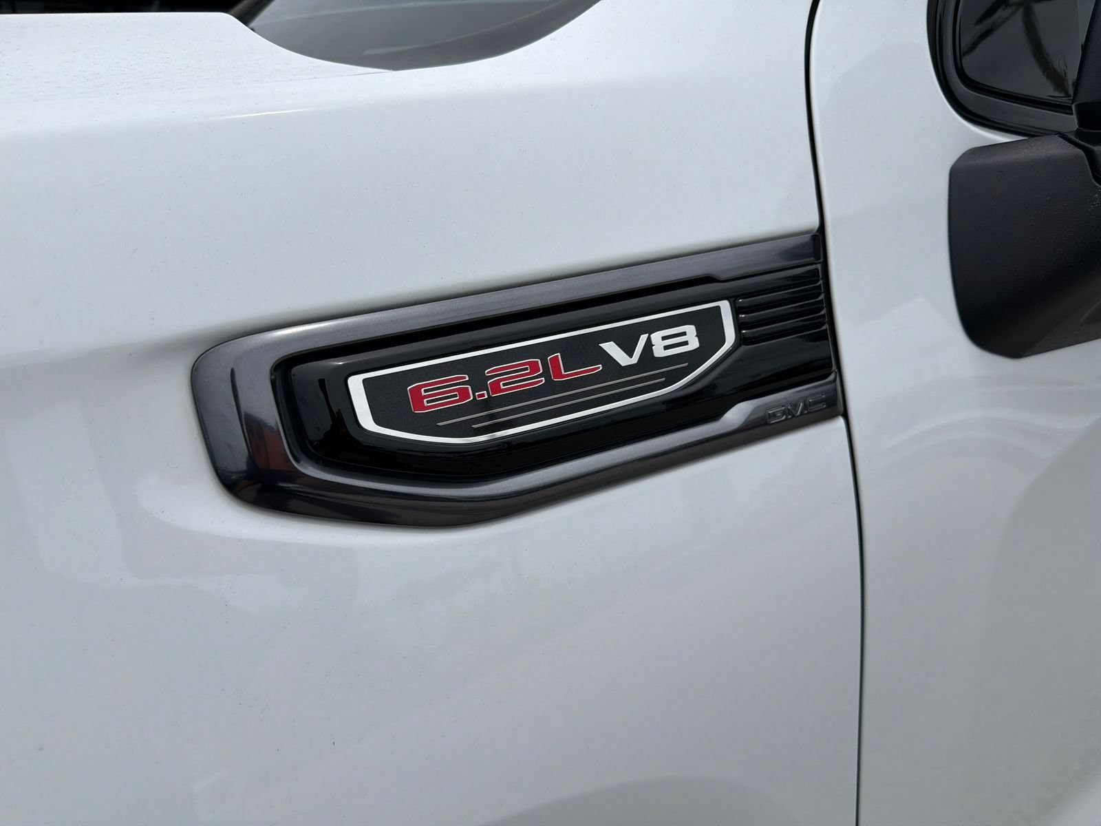 Used 2024 GMC Sierra 1500 AT4 w/ Technology Package AWD/4WD image 12