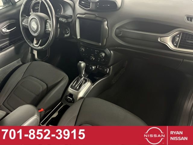 Used 2022 Jeep Renegade Latitude w/ Convenience Group image 30