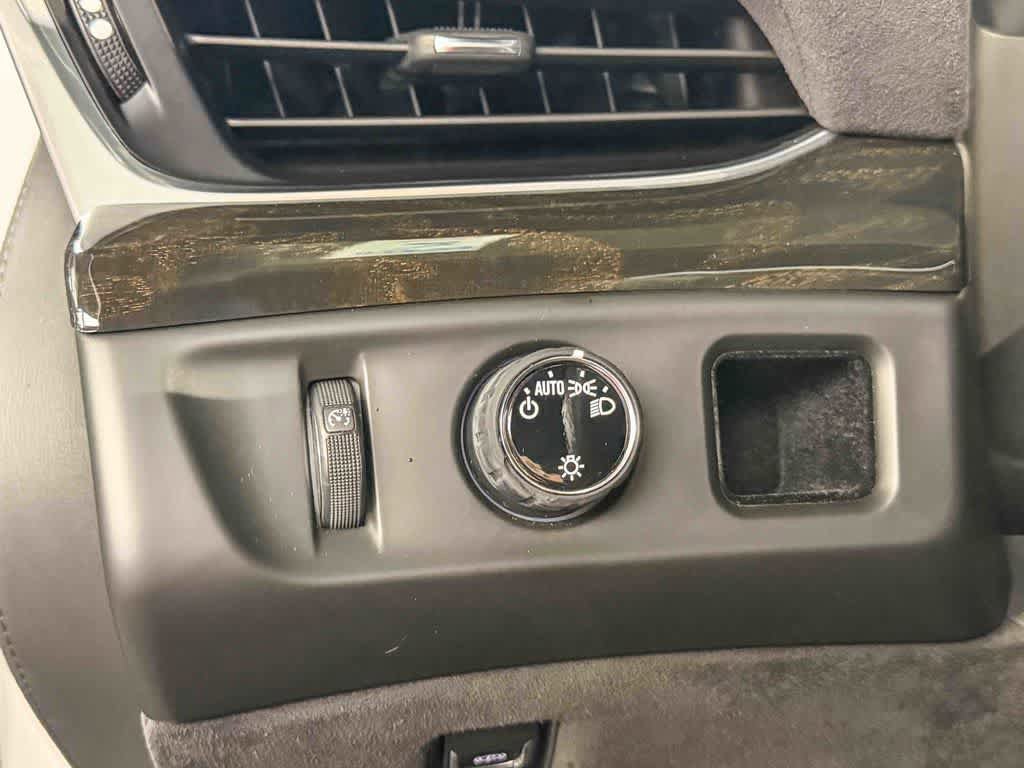 Used 2020 Cadillac Escalade ESV Platinum RWD image 26