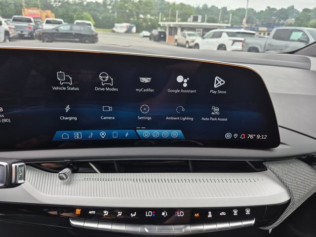 Used 2025 Cadillac Optiq Luxury 1 AWD/4WD image 15