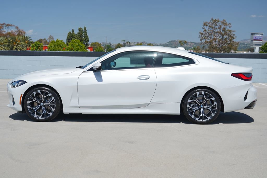 New 2026 BMW 430i Coupe w/ Parking Assistance Package RWD image 4