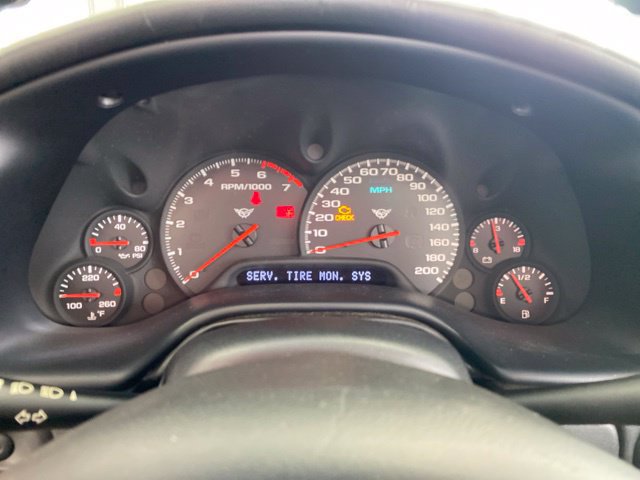 Used 2004 Chevrolet Corvette Convertible w/ Preferred Equipment Group RWD image 17