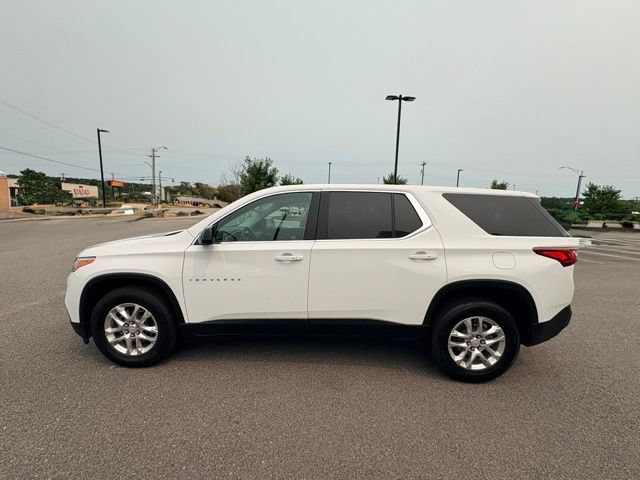 Used 2021 Chevrolet Traverse LS AWD/4WD image 3
