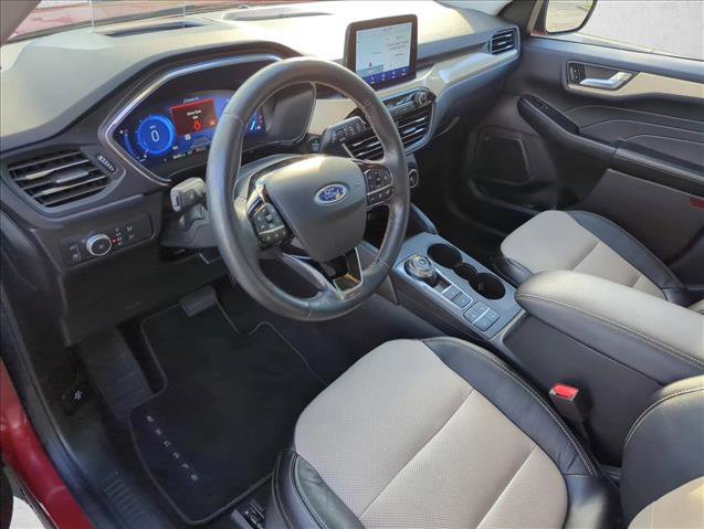 Certified 2021 Ford Escape Titanium w/ Titanium Premium Package image 9