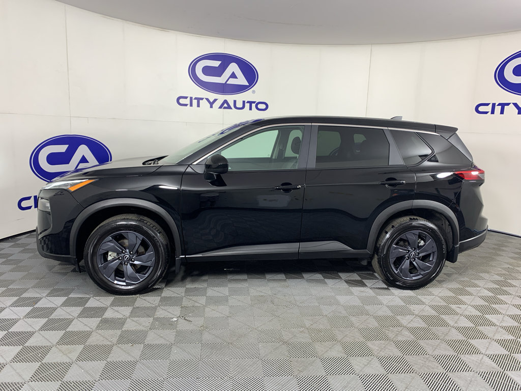 Used 2026 Nissan Rogue SV FWD image 6