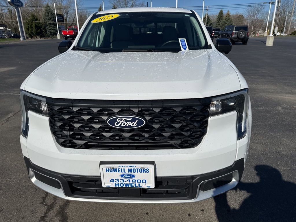 Used 2025 Ford Maverick Lariat AWD/4WD image 2