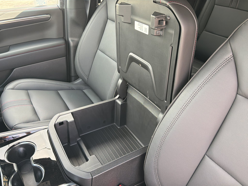 New 2026 Chevrolet Suburban RST w/ RST Capability Package AWD/4WD image 19