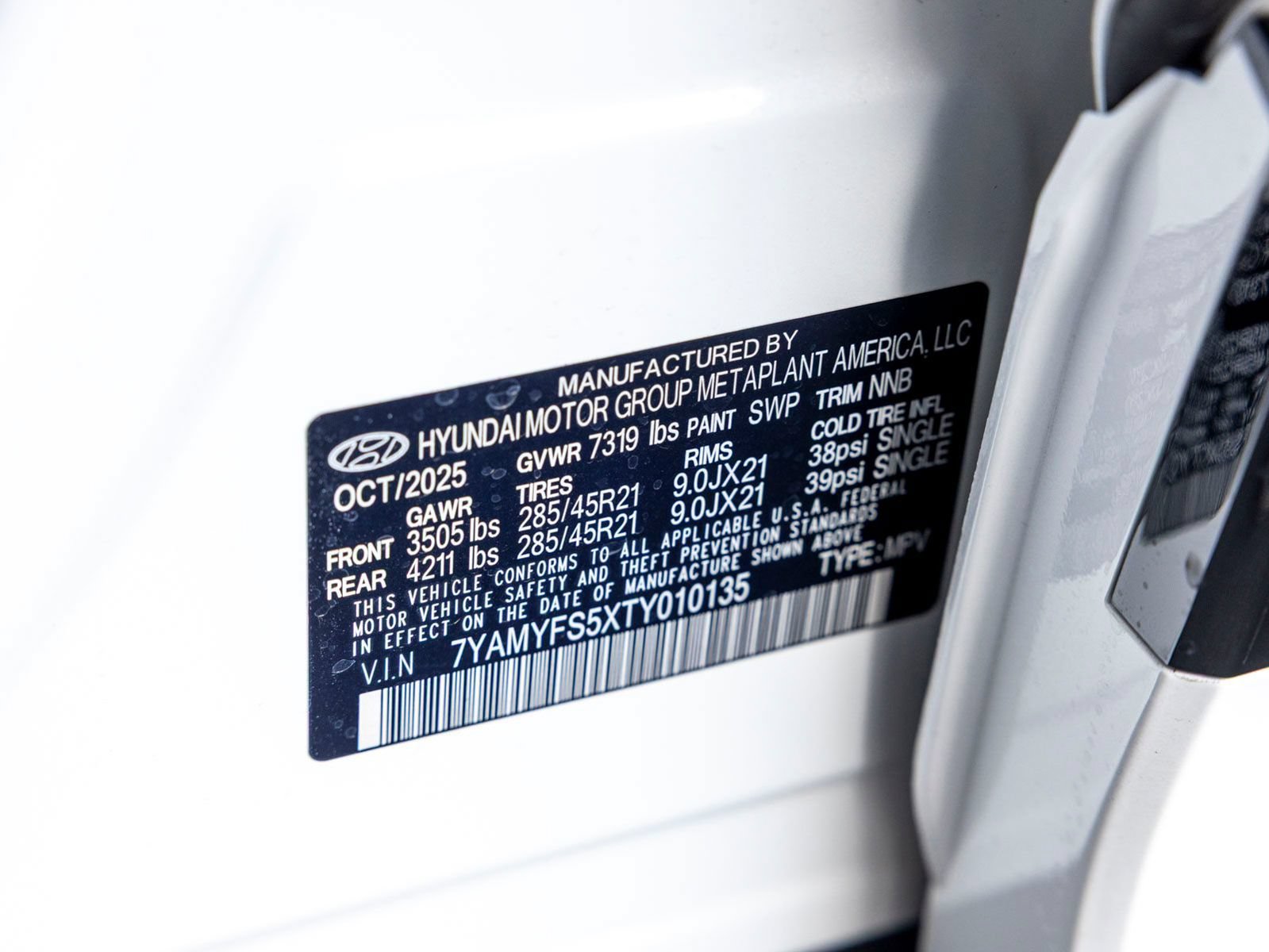 New 2026 Hyundai Ioniq 9 Calligraphy w/ Tow & Go Package AWD/4WD image 33