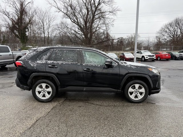 Used 2019 Toyota RAV4 XLE image 10