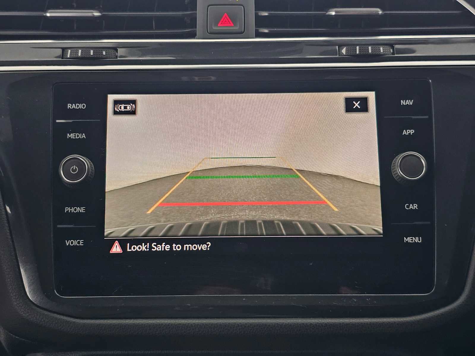 Used 2023 Volkswagen Tiguan SEL R-Line image 29