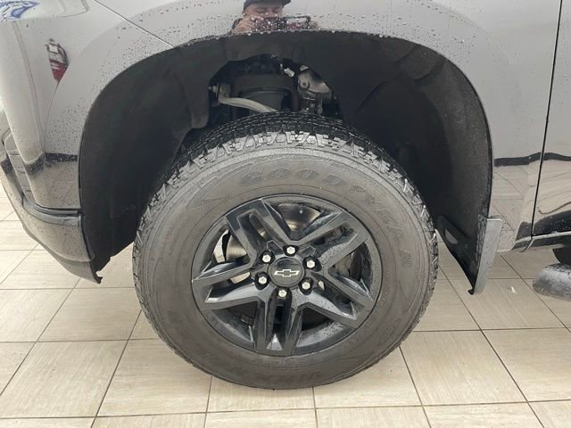 Used 2021 Chevrolet Silverado 1500 LT Trail Boss w/ Convenience Package II image 6