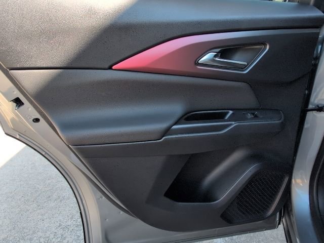 New 2026 Chevrolet Equinox EV RS FWD image 9