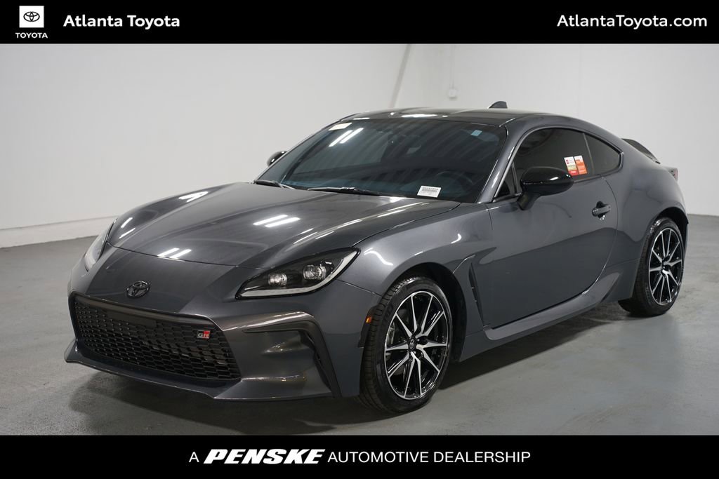 Certified 2024 Toyota GR86 image 1