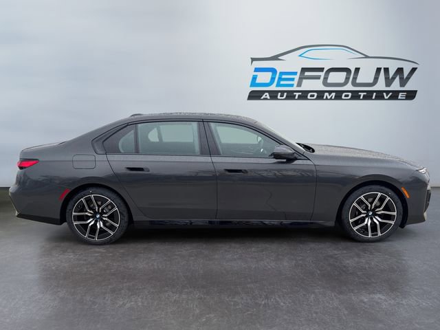New 2026 BMW 740i xDrive image 13