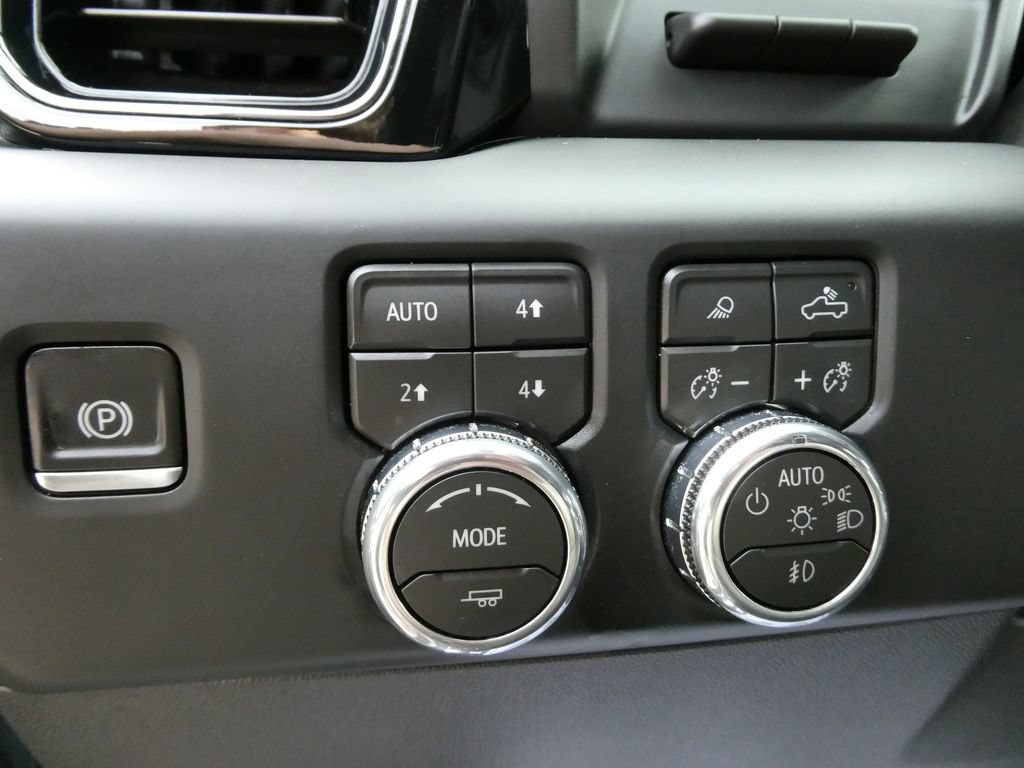 Certified 2026 GMC Sierra 1500 AT4 w/ AT4 Premium Package AWD/4WD image 27