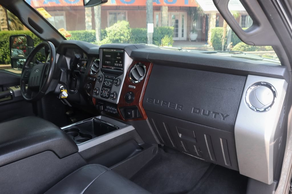 Used 2016 Ford F250 Lariat w/ Lariat Ultimate Package AWD/4WD image 39